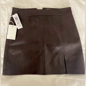 Aritzia Wilfred patio mini